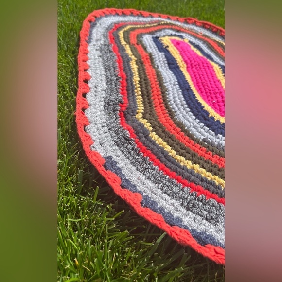 HANDMADE crochet upcycled recycled multicolor colorful bohemian mat 35" by 21" - Picture 10 of 10